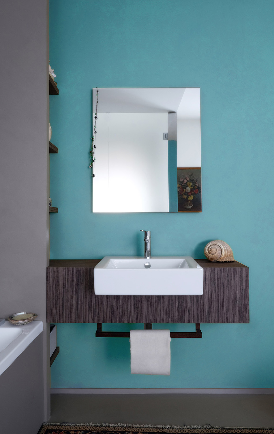 Zebra Wood Apartment