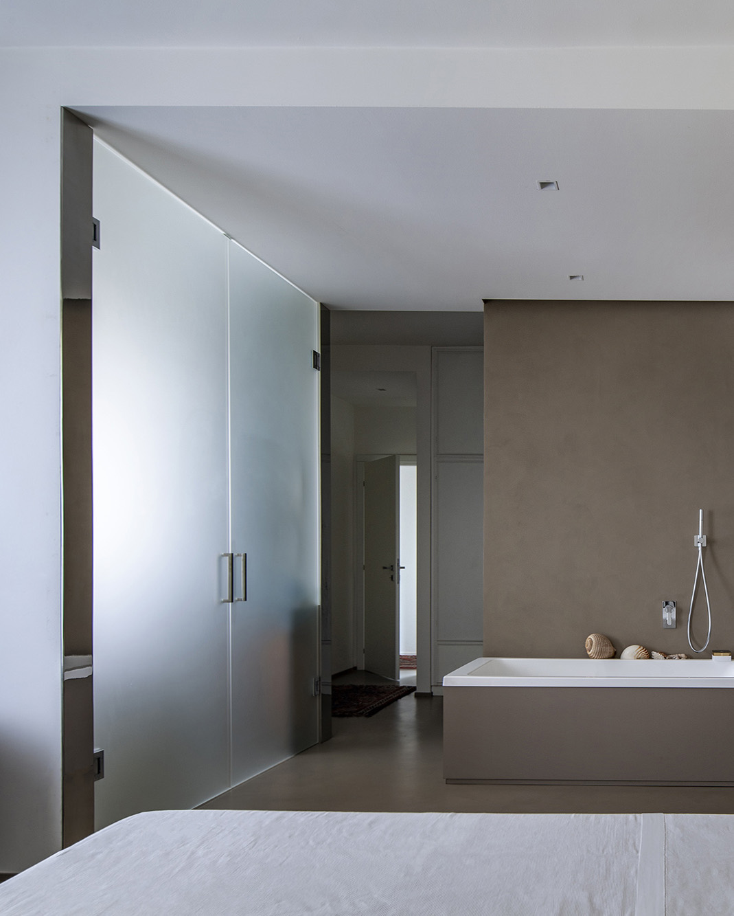 Zebra Wood Apartment